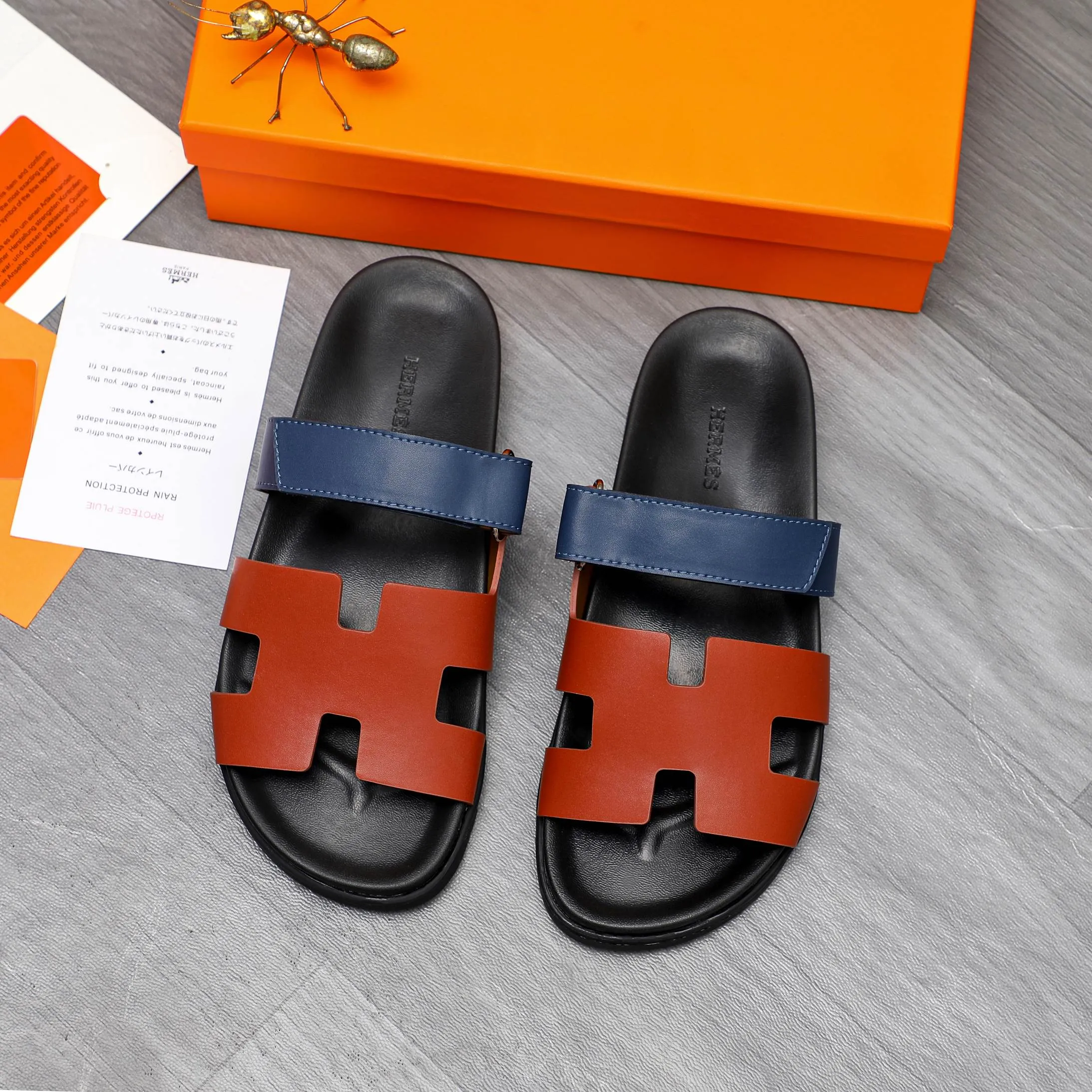 Men's shoes 💰340 Product trademark: Hermes "Hermes" Couple's slippers Regular size: 36-46 Product materials: Selected high-quality cowhide upper, microfiber lining, original outsole